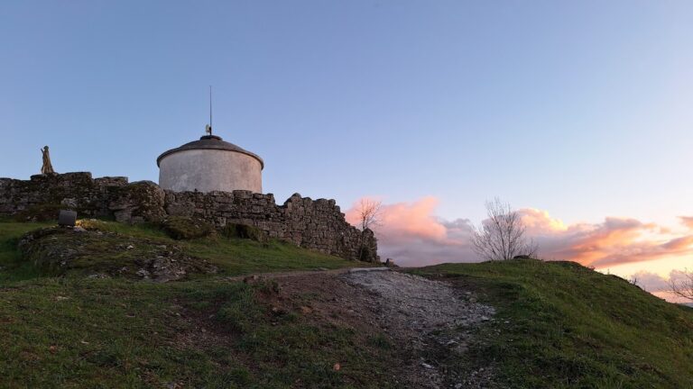 Castle of Aguiar da Beira: A Medieval Portuguese Fortress