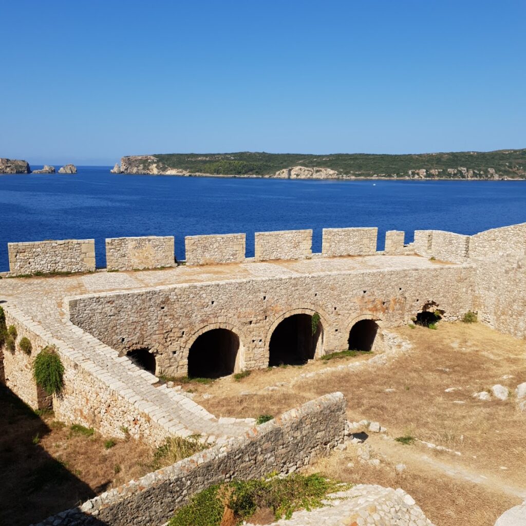 New Navarino Fortress: An Ottoman Stronghold at Pylos 1 New Navarino Fortress