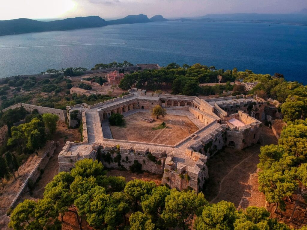 New Navarino Fortress: An Ottoman Stronghold at Pylos 2 New Navarino Fortress