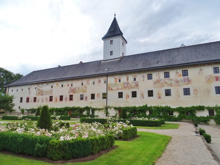 Moated Castle Parz: A Historic Fortified Residence in Austria