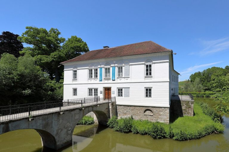 Moated Castle Parz: A Historic Fortified Residence in Austria