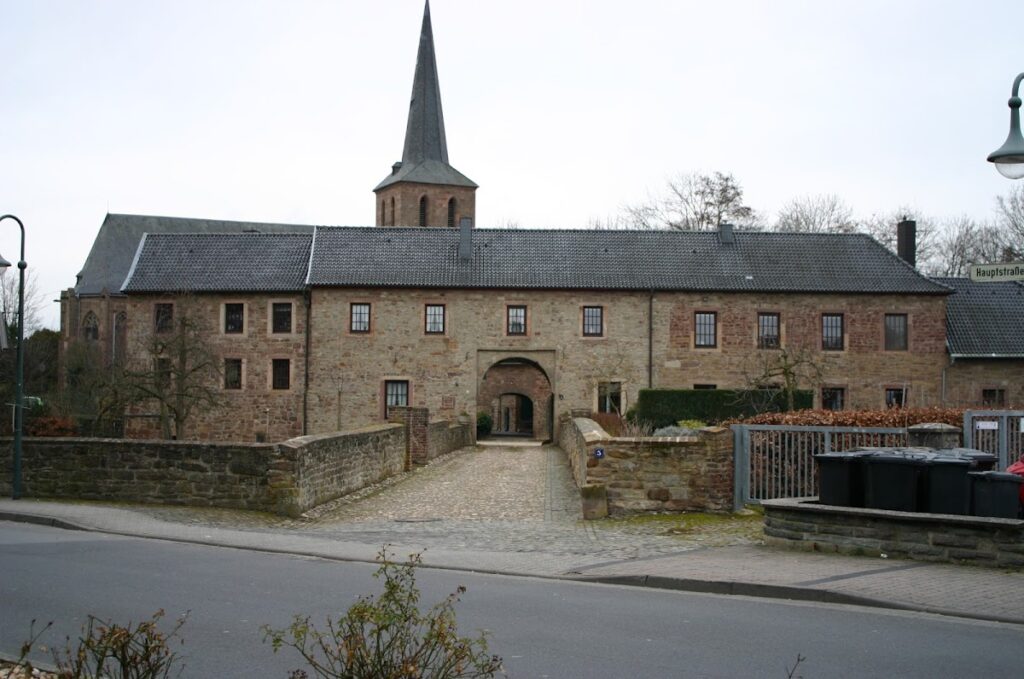 Burg Kreuzau: A Medieval Lowland Water Castle in Germany 1 Burg Kreuzau