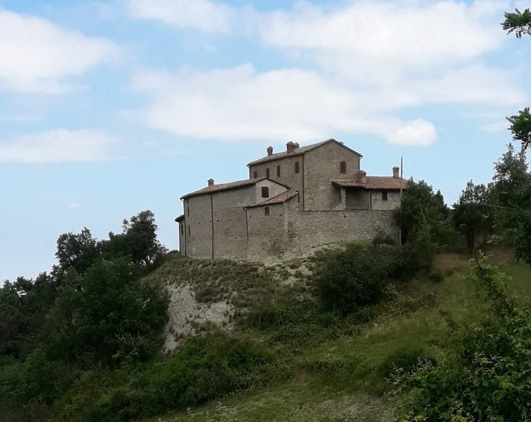 Castello di L’Ardara: A Fifteenth-Century Castle in Italy