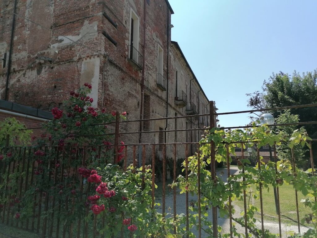 Castle of Carmagnola: A Medieval Defensive Stronghold in Italy 2 Castle of Carmagnola