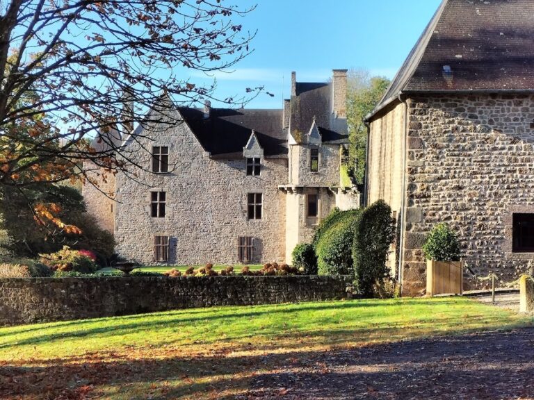 Château de Mausson: A Fortified Castle in France