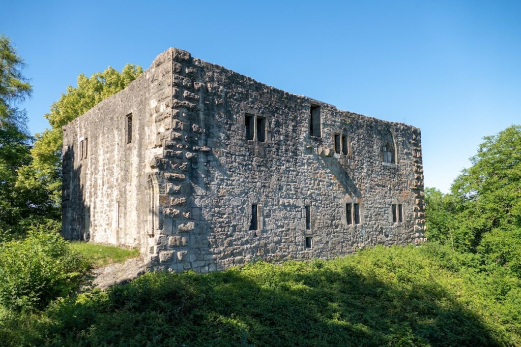 Ruine Albeck: Medieval Hilltop Castle near Sulz, Germany 2 Ruine Albeck