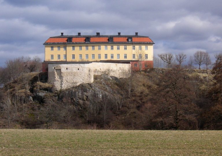 Hörningsholm Castle: A Swedish Manor House and Former Medieval Castle
