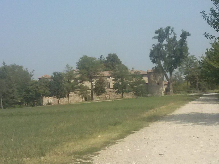 Castello di Lisignano: A Medieval-Renaissance Fortress and Noble Residence in Italy