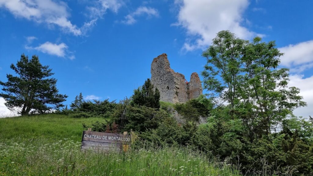 Montaillou Castle: A Medieval Frontier Stronghold in France 2 Château de Montaillou