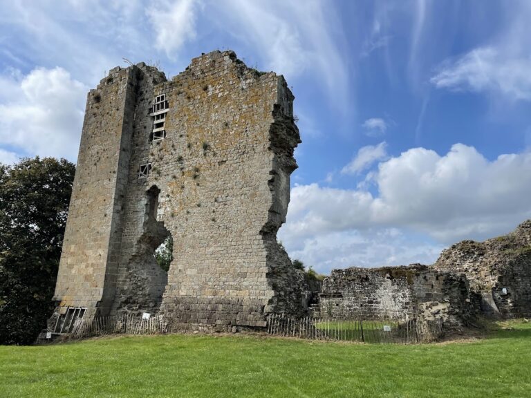 Hédé Castle (Château d’Hédé): A Breton Fortified Castle