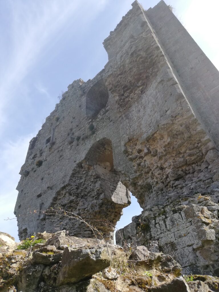 Hédé Castle (Château d'Hédé): A Breton Fortified Castle 2 Château d'Hédé