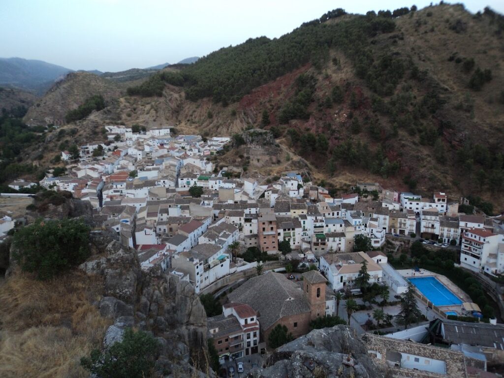 Castillo de Alhabar: A Nasrid Frontier Fortress in Spain 1 Castillo de Alhabar