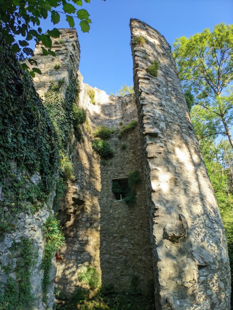 Burg Klingenstein: A Medieval Hilltop Ministerial Castle in Germany
