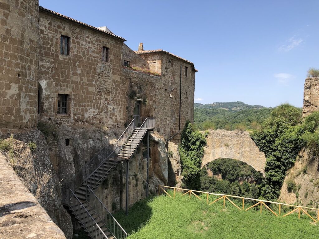 Fortezza Orsini: A Fortified Noble Residence and Military Stronghold in Sorano 3 Fortezza Orsini