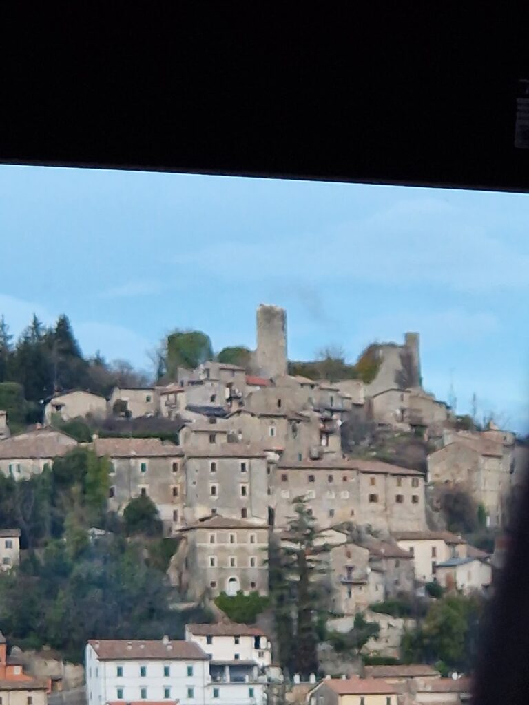 Castello di Carsoli: Medieval Hilltop Castle in Italy 2 Castello di Carsoli