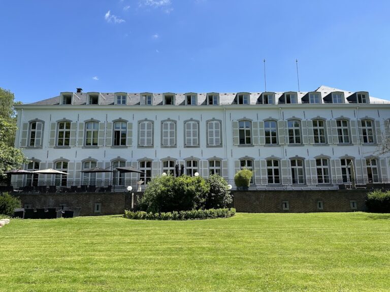 Schloss Rahe: A Moated Castle Estate in Aachen