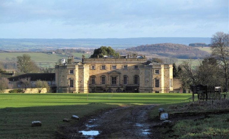 Gilling Castle: A Fortified Manor House and Elizabethan Great Chamber