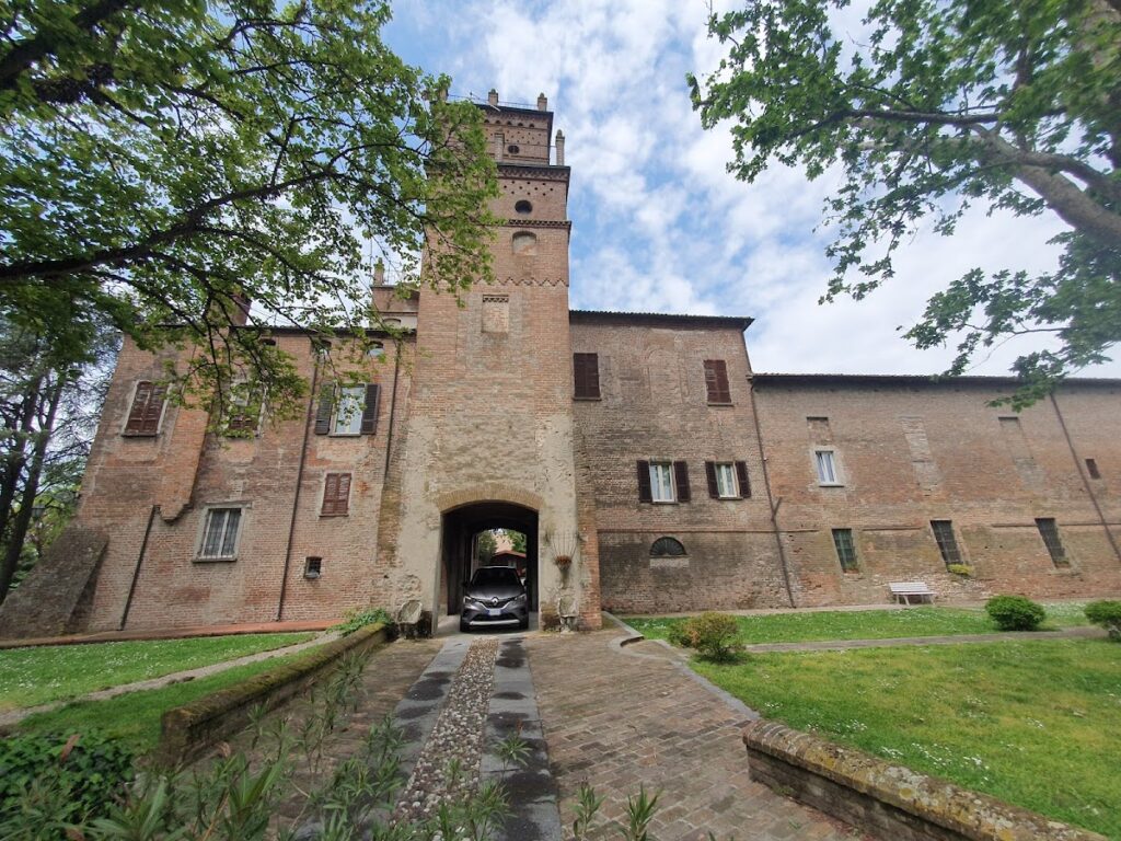 Castello di Santimento: A Medieval Lowland Castle in Italy 1 Castello di Santimento