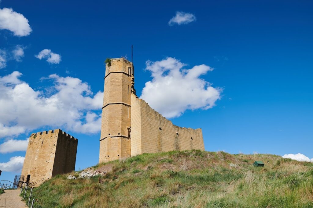Castillo de Uncastillo: Medieval Fortification and Gothic Palace in Spain 3 Castillo de Uncastillo