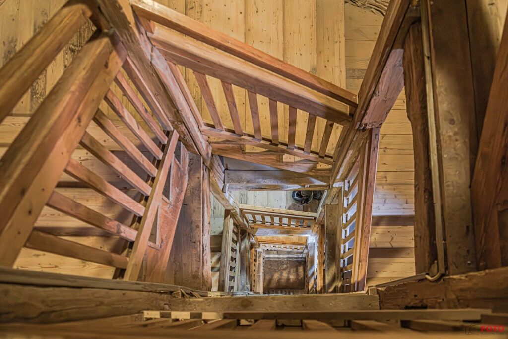 Haynsburg Castle: A Fortified Castle and Agricultural Estate in Germany 4 Haynsburg Castle