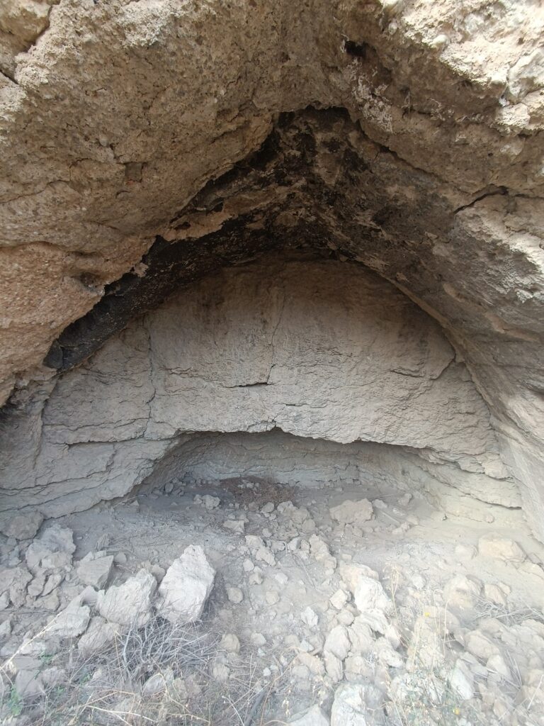 El Castellar: A Multiperiod Archaeological Complex beside the Ebro 4 El Castellar