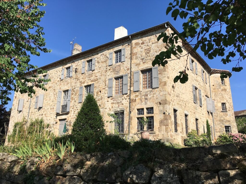 Château de Rosières: A Historic Castle in Saint-Félicien, France 2 Château de Rosières