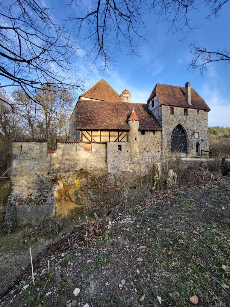 Burg Heimhof: A Medieval Residential Castle in Germany 2 Burg Heimhof