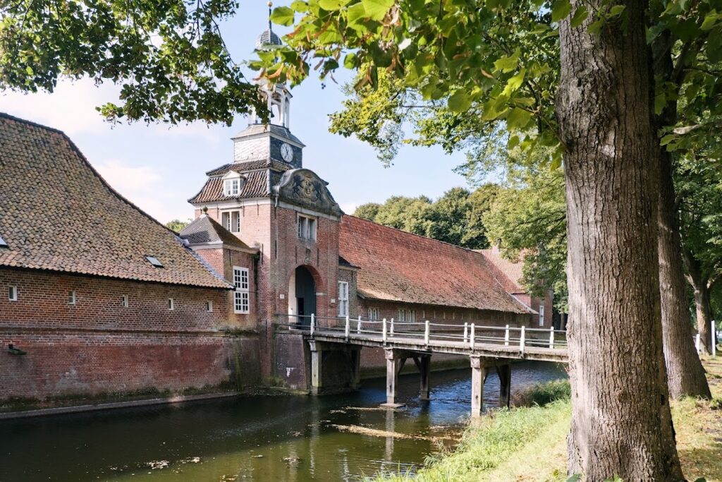 Schloss Lütetsburg: A Rebuilt Moated Castle and Historic Park in Germany 2 Schloss Lütetsburg