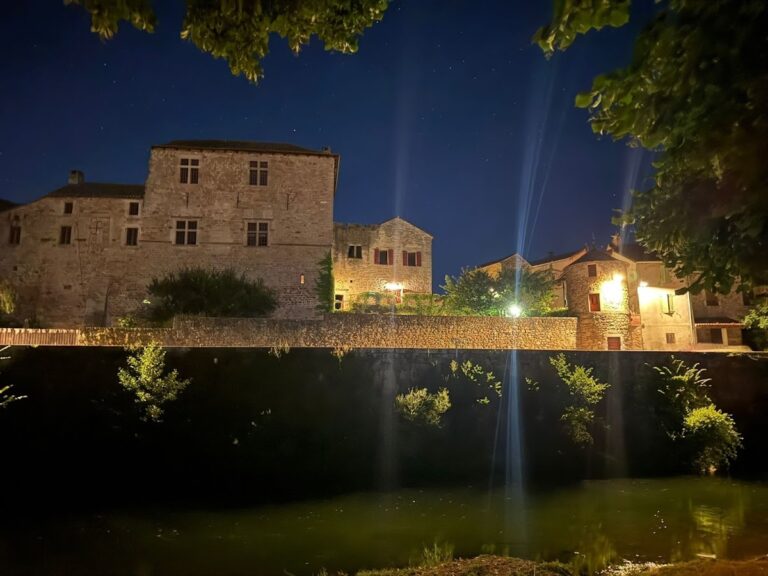 Château de Versols: Medieval fortified residence in Versols-et-Lapeyre