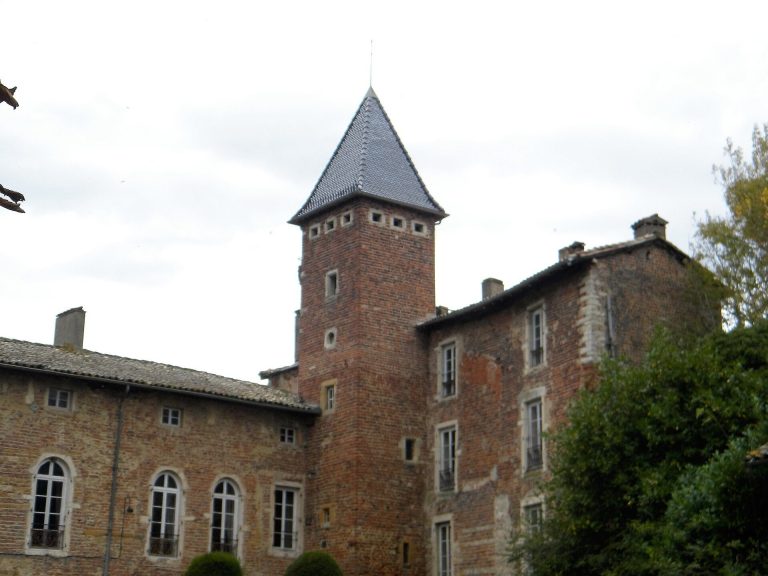 Château de la Bâtie: A Medieval Fortress in France