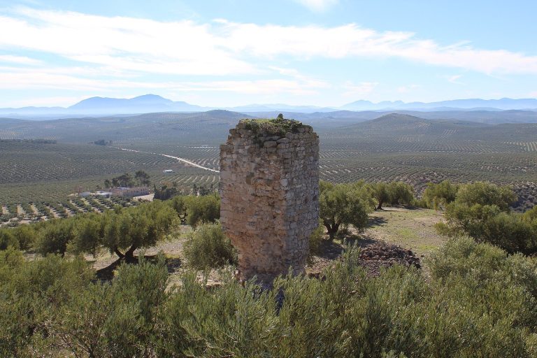 Torre Benzalá: A Medieval Rural Castle in Jaén, Spain