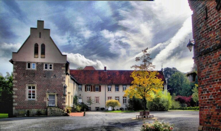 Haus Hameren: A Former Moated Castle in Billerbeck, Germany
