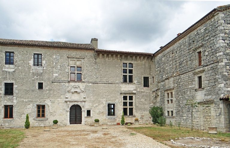Château de Beauville: A Fortified Castle in France