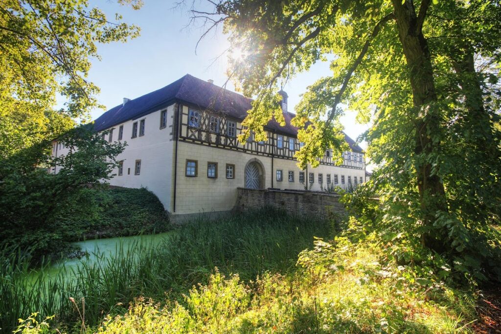 Wasserschloss Erkenbrechtshausen: A Water Castle in Crailsheim, Germany 2 Wasserschloss Erkenbrechtshausen