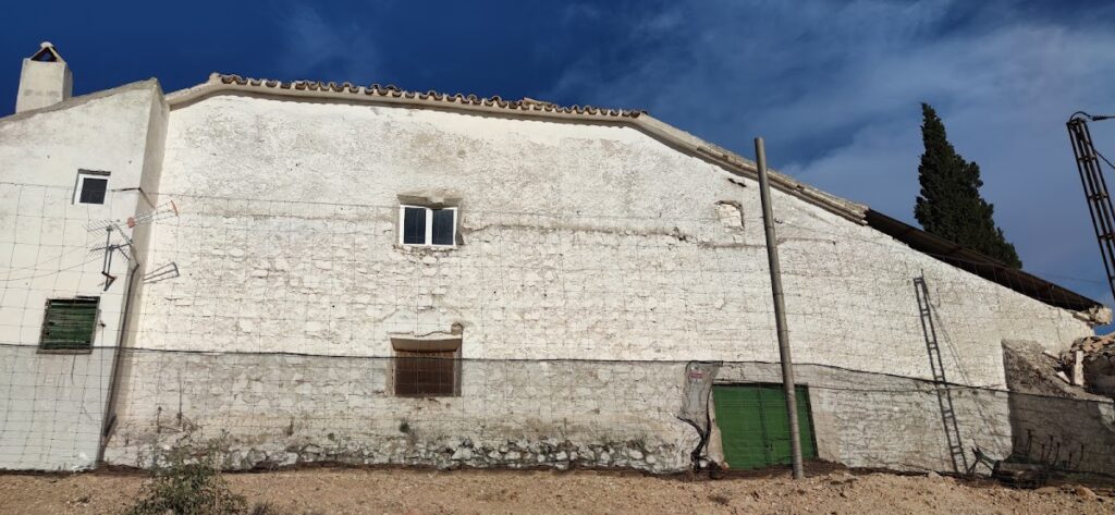 Castillo de Ríez: A Fortified Surveillance Site in Spain 2 Castillo de Ríez