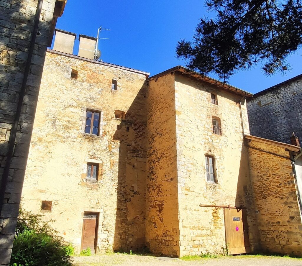 Château de Meillonnas: A Fourteenth-Century Fortified Castle 2 Château de Meillonnas