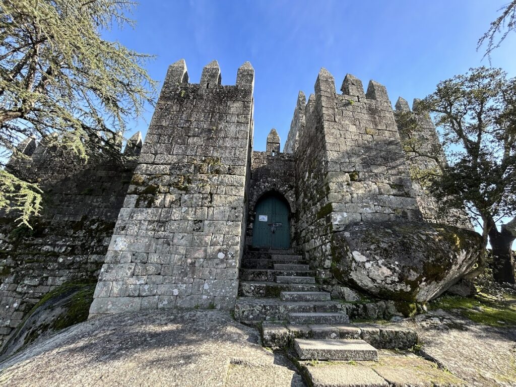Castle of Lanhoso: A Medieval Fortification in Portugal 2 Castle of Lanhoso