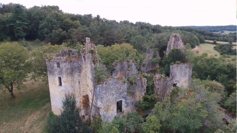 Château de la Renaudie: A Fifteenth-Century Castle in France