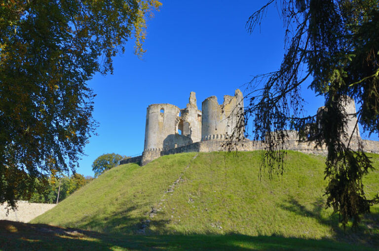 Château de Fère-en-Tardenois: A Medieval Fortress Transformed in the Renaissance