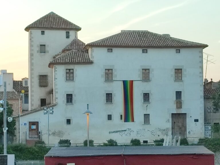 Castell de Cubelles: A Fortified Castle in Spain