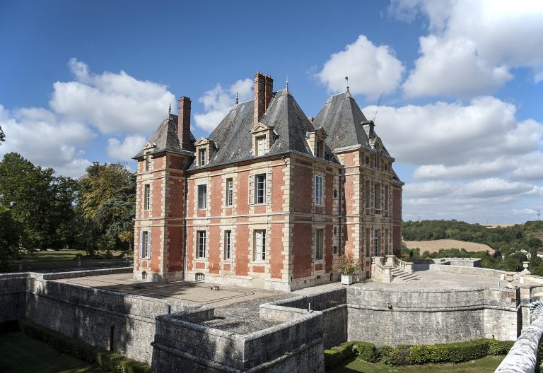 Château du Haut Rosay: A Seventeenth-Century Country House in France