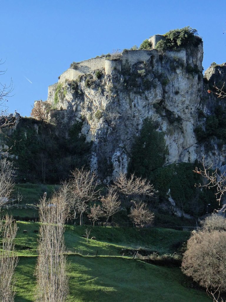 Château de Gilette: A Medieval Castle in France