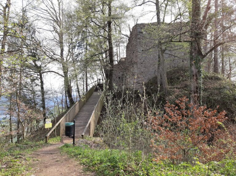 Marenberg Castle: A Medieval Hilltop Fortress in Slovenia