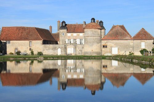 Château de Charnes: A Fortified Estate in France