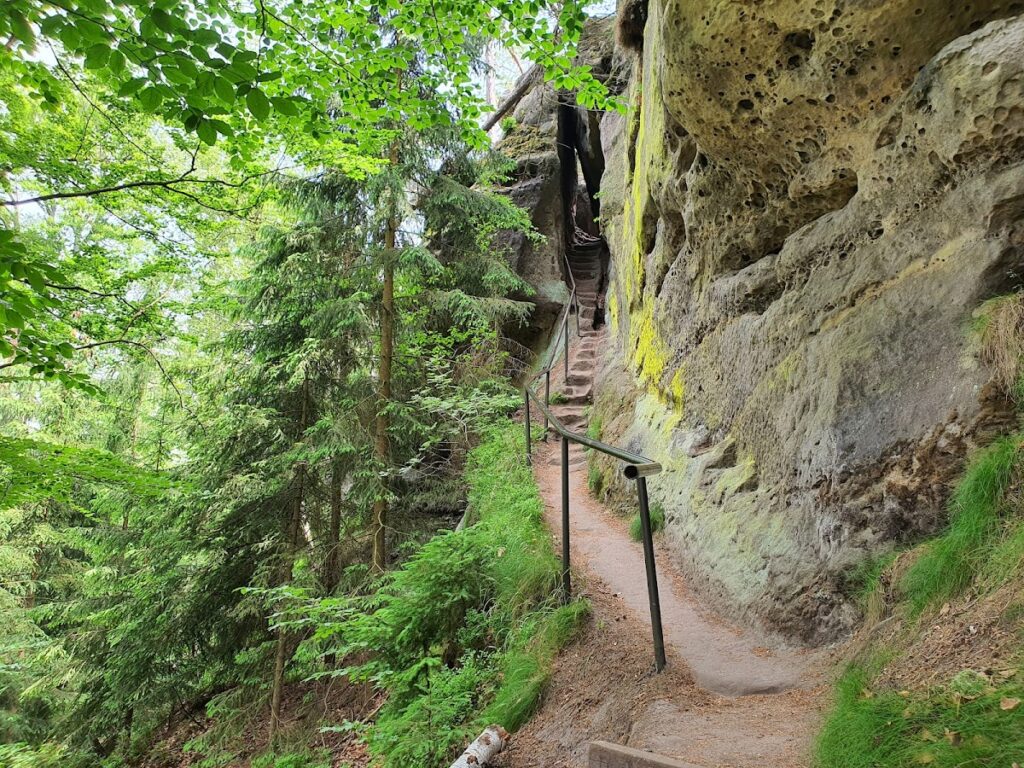 Burg Arnstein: A Ruined Rock Castle in Germany 2 Burg Arnstein