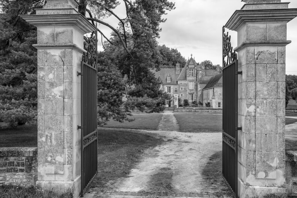Château du Pont-de-Varenne: A Renaissance Estate in France 2 Château du Pont-de-Varenne