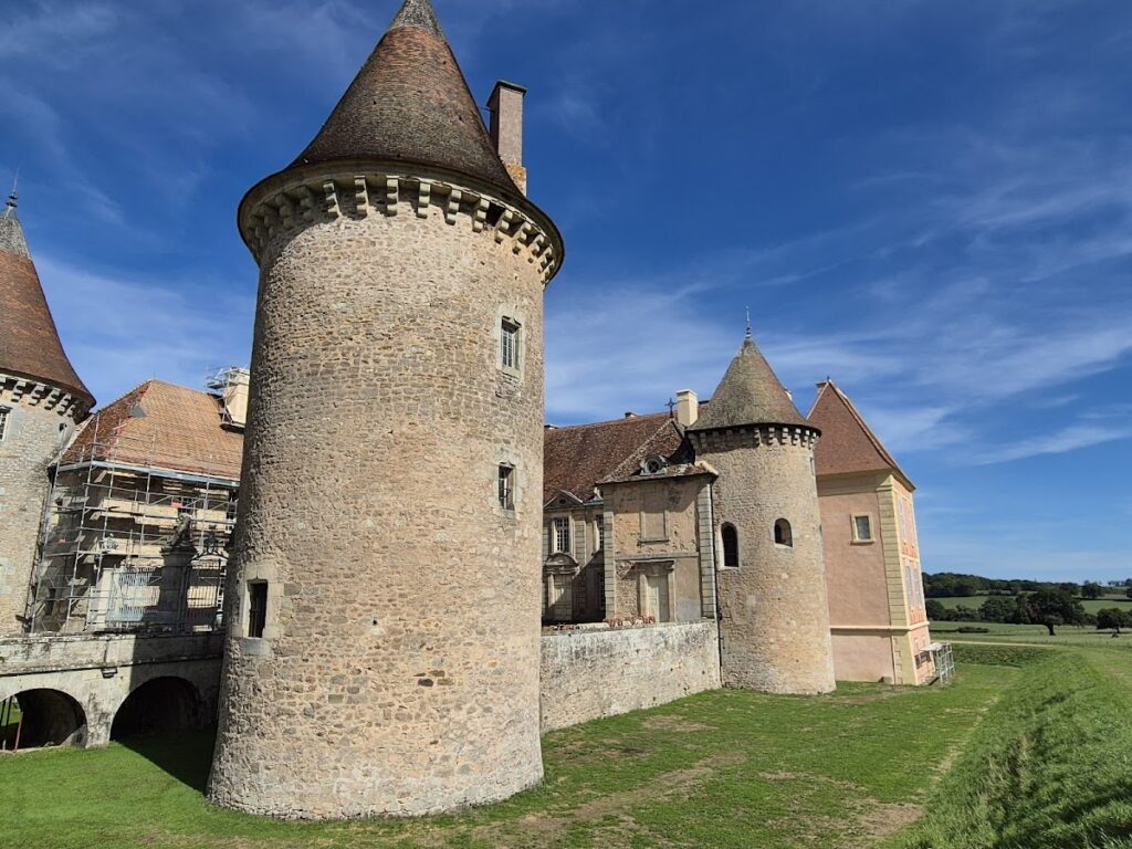 Epiry Castle: A Medieval Château in France 1 Château d'Epiry