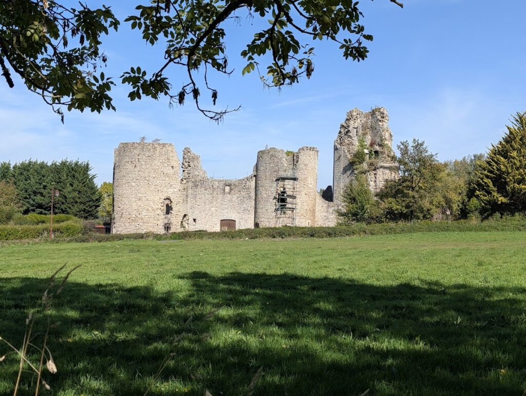 Château de Lastours: A Medieval Fortress in France 1 Château de Lastours