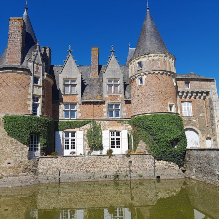 Château du Coudray-Montbault: A Renaissance Château and Medieval Fortress
