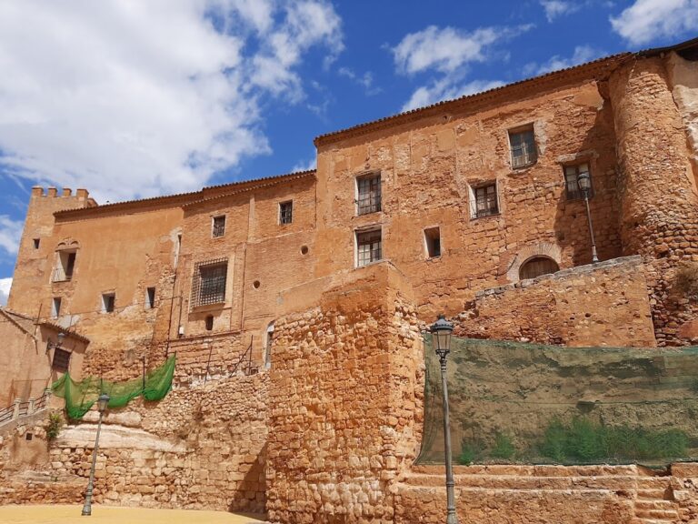 Castillo palacio de Cetina: A Palace-Castle in Spain